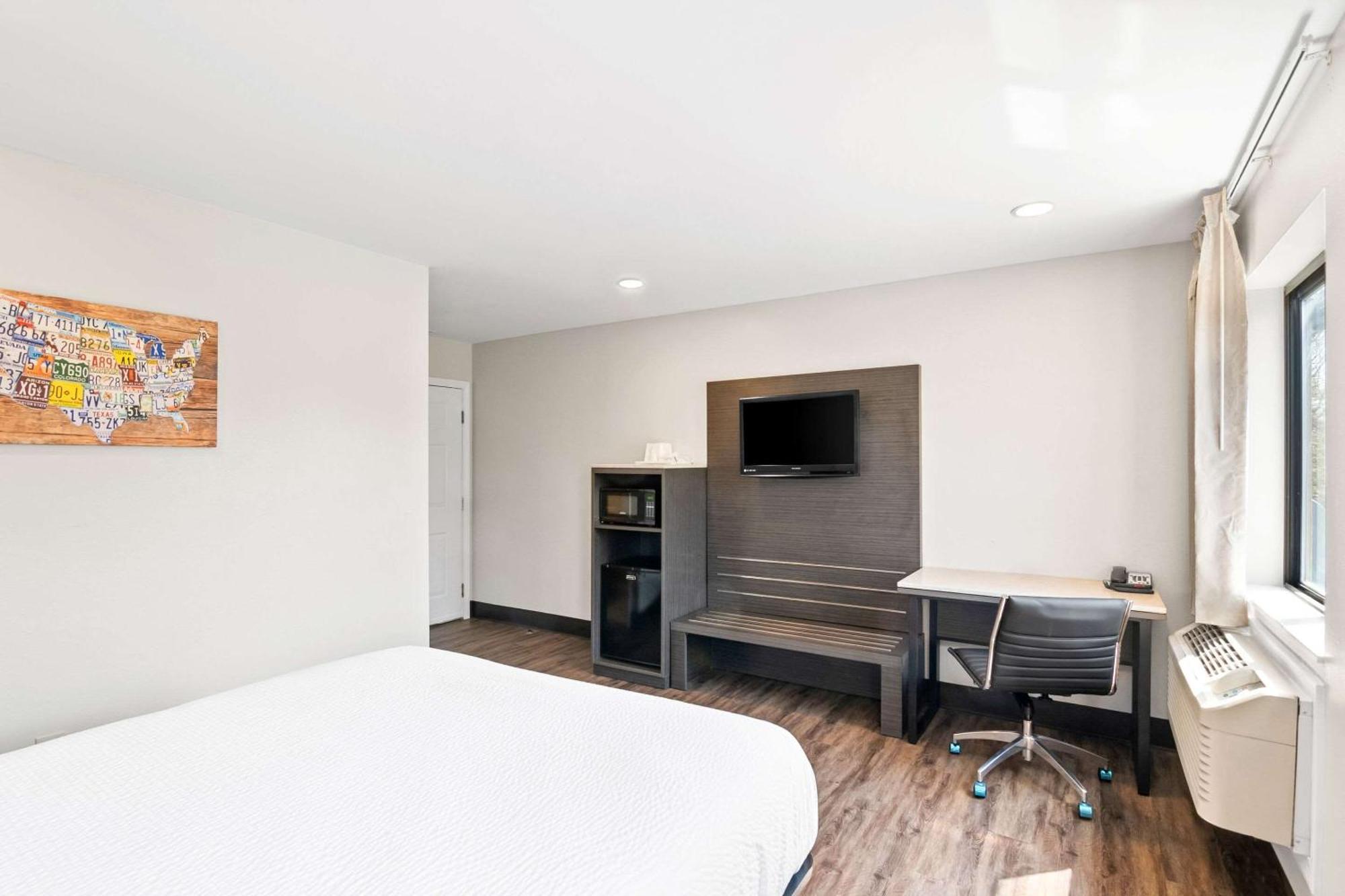 Econo Lodge Bethel - Danbury Buitenkant foto